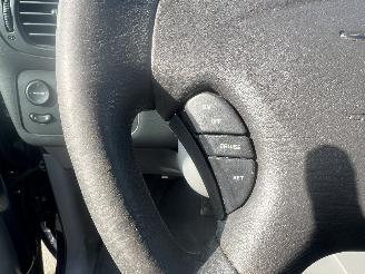 Chrysler Voyager 3.3i V6 SE Luxe picture 11