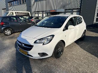 Vaurioauto  passenger cars Opel Corsa-E 1.4 Edition FLEX 2015/7