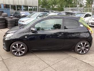 Peugeot 108 108, Hatchback, 2014 1.2 VTi 12V picture 2
