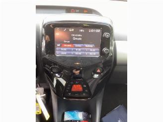 Peugeot 108 108, Hatchback, 2014 1.2 VTi 12V picture 16