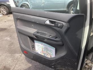 Volkswagen Touran Touran (1T3), MPV, 2010 / 2015 1.6 TDI 16V picture 17