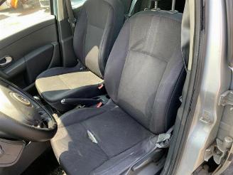 Renault Clio Clio III (BR/CR), Hatchback, 2005 / 2014 1.4 16V picture 20