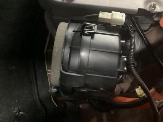 Toyota Yaris Yaris III (P13), Hatchback, 2010 / 2020 1.5 16V Hybrid picture 35