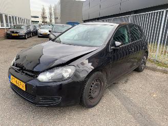krockskadad bil auto Volkswagen Golf 1.4 16V Hatchback  Benzine 1.390cc 59kW (80pk) FWD 2008-10/2012-11  CGGA 2010/3