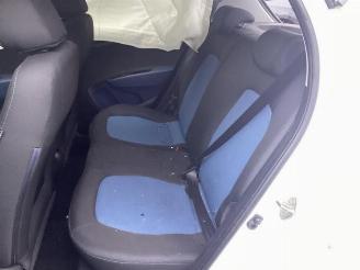 Hyundai I-10 i10 (B5), Hatchback, 2013 / 2019 1.0 12V picture 12