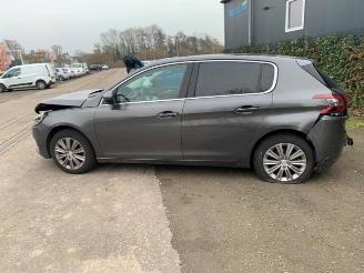 Peugeot 308 308 (L3/L8/LB/LH/LP), Hatchback 5-drs, 2013 / 2021 1.2 12V e-THP PureTech 110 picture 6