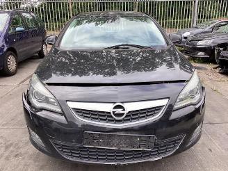 Uttjänta bilar auto Opel Astra Astra J (PC6/PD6/PE6/PF6), Hatchback 5-drs, 2009 / 2015 1.6 Turbo 16V 2010/2