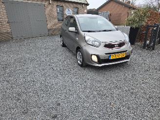 Kia Picanto  picture 2