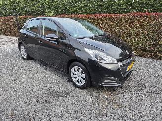 Coche accidentado Peugeot 208  2018/3