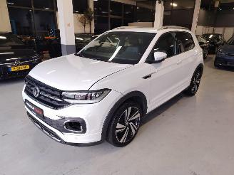 Volkswagen T-Cross  picture 2