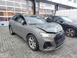krockskadad bil auto Audi Q3 S-Line DSG Matrix Leder Camera 2.0 tdi 2019/6