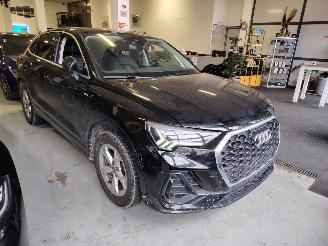 skadebil auto Audi Q3 Q3 Sportback S-line Leer Camera Privacy glas 2020/1