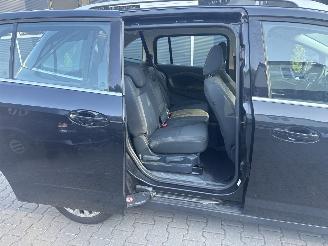 Ford Grand C-Max Titanium picture 3