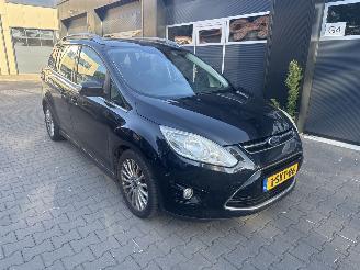 Schadeauto Ford Grand C-Max Titanium 2013/1