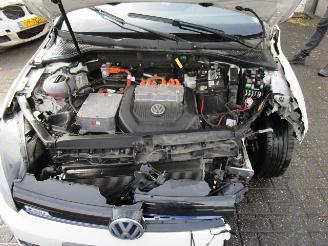 Volkswagen e-Golf  picture 7