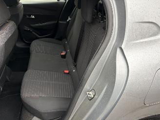 Peugeot 208 BLUEHDI picture 7