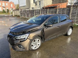 skadebil auto Renault Clio 5 1.0 TCE 100 2020/6