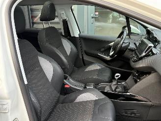 Peugeot 2008 1.2 PureTech Allure | Navi Panoramadak Camera picture 15