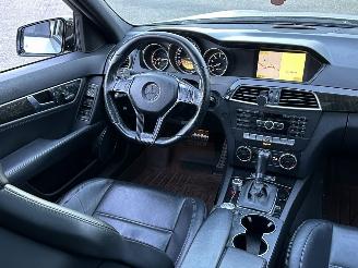 Mercedes C-klasse 6.2 amg picture 13