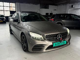 Damaged car Mercedes C-klasse C220d AMG Line Panorama 2020/4