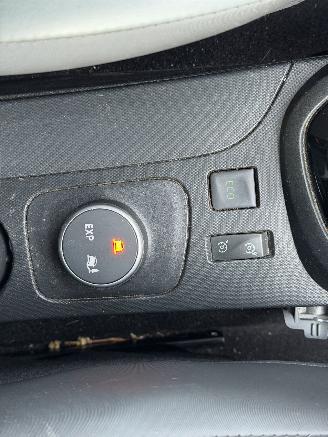 Renault Captur 1.2 TCe Helly Hansen AUTOMAAT NAP picture 12