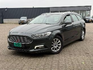 krockskadad bil auto Ford Mondeo 1.5 TDCi Titanium/LEER 2017/3