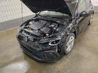 Volkswagen Golf GTD picture 12