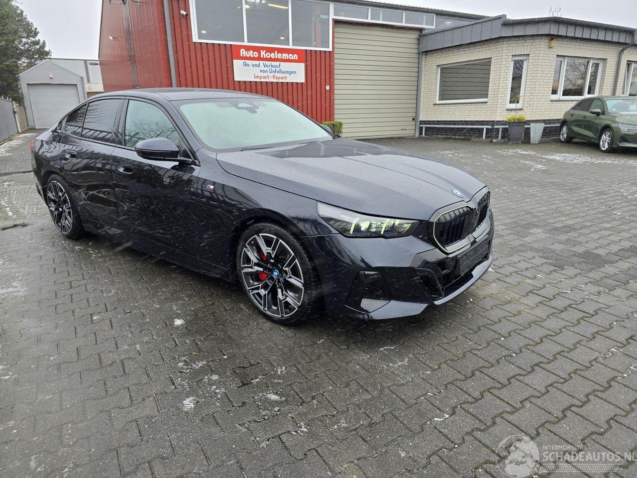 BMW i5 