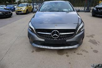Damaged car Mercedes A-klasse 180 D 2017/7