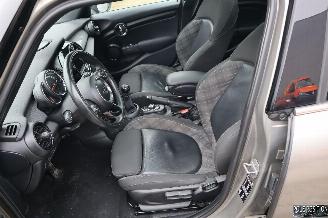 Mini Cooper 1.5 BENZ picture 9