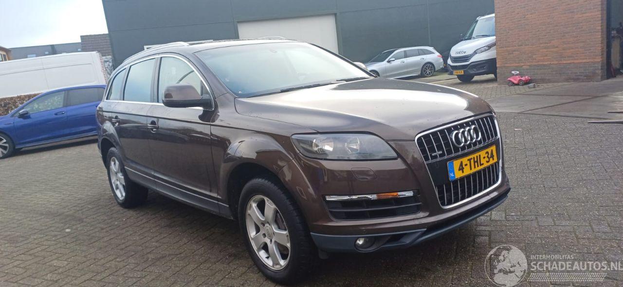 Audi Q7 3.0 tfsi   272pk automaat navi