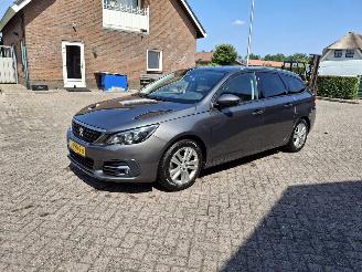 Peugeot 308 1.5 hdi  131pk  pano navi picture 7