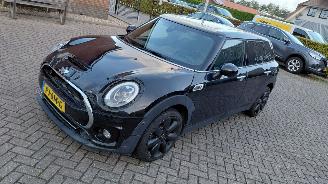 Voiture accidenté Mini Clubman 2.0i  cooper  s   192pk navi   pano 2017/7