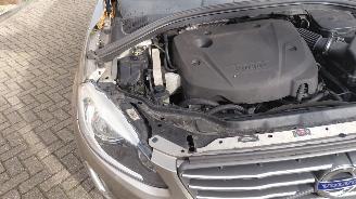 Coche accidentado Volvo Xc-60 2.0 d4  181pk automaat  navi leer 2015/4