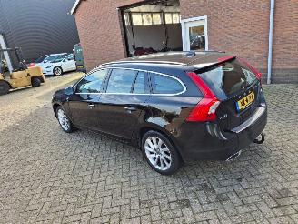 Voiture accidenté Volvo V-60 2.0 d4d automaat navi  leer 2017/12