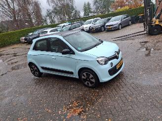 skadebil auto Renault Twingo 1.0 sce  71pk  cabrio    automaat 2017/9