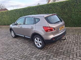 Nissan Qashqai 2.0i automaat pano 4x4 picture 5