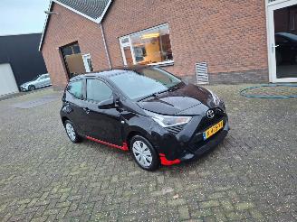 Schadeauto Toyota Aygo 1.0 vtti 5drs airco 2022/3