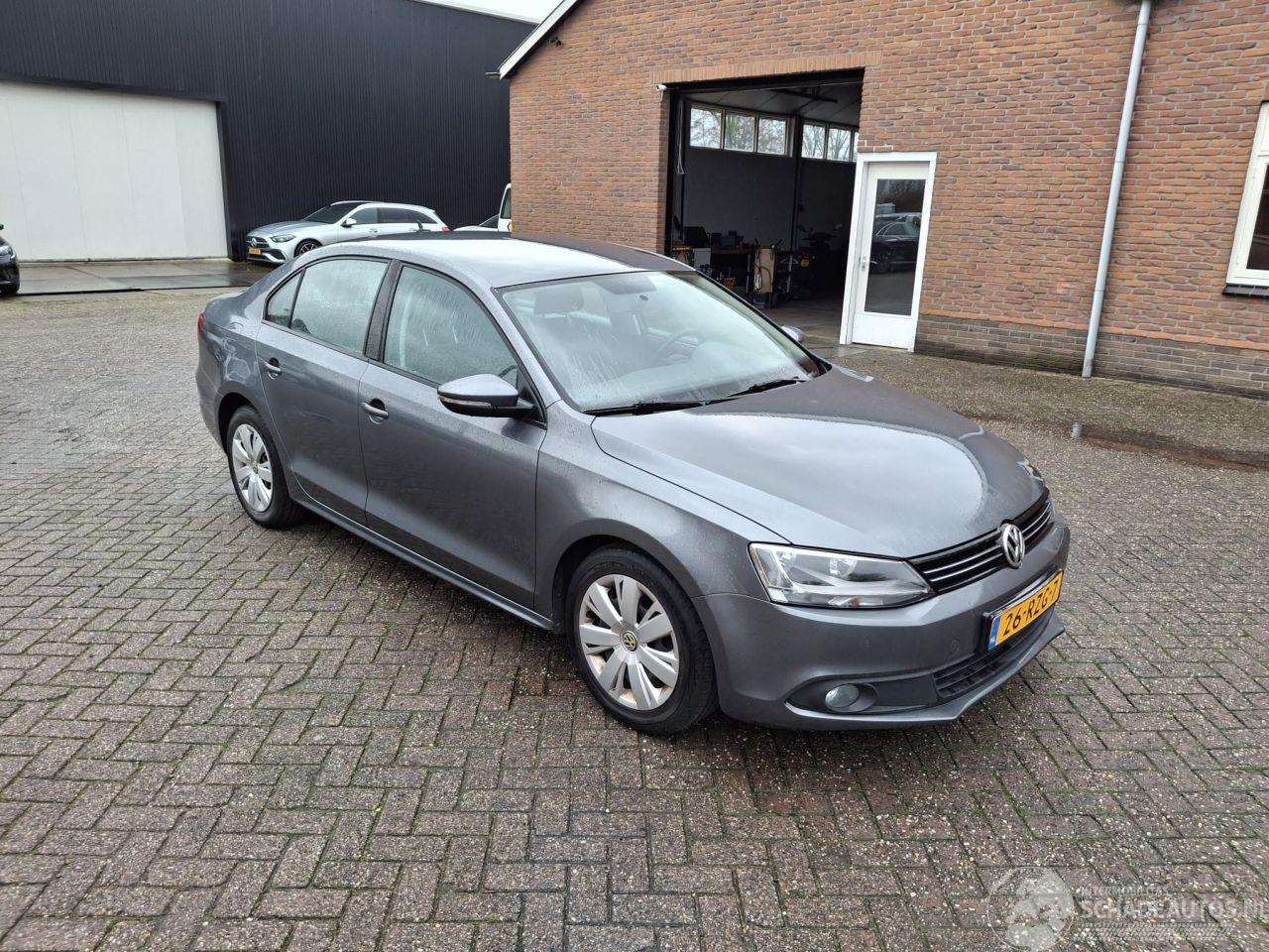 Volkswagen Jetta 1.2 tsi  77kw   navi  airco