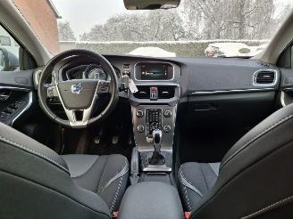 Volvo V-40 2.0 diesel navi picture 6