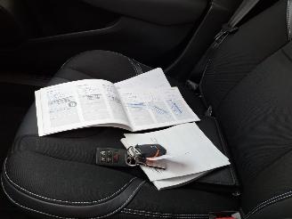 Volvo V-40 2.0 diesel navi picture 8