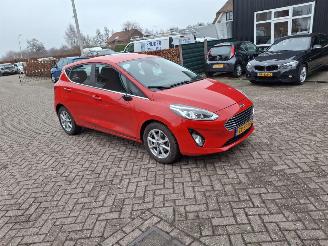 Unfallwagen Ford Fiesta 1.0i   101pk   titanium  automaat    navi clima 2018/10