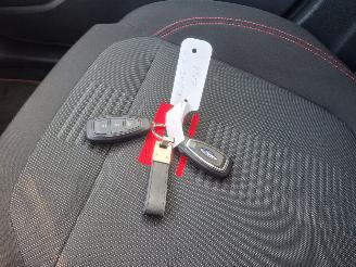 Auto incidentate Ford Fiesta 1.0  hybrid st line   92kw    pano navi 2022/5