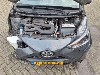 skadebil auto Toyota Aygo 1.0vvti x 5drs airco 2019/12