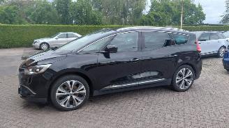 krockskadad bil auto Renault Grand-scenic 1.3 tce  103kw  7 persoons  navi clima 2018/6