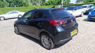 Mazda 2 1.5i  90pk   airco navi picture 2