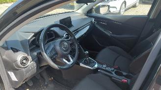 Mazda 2 1.5i  90pk   airco navi picture 6