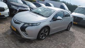uszkodzony samochody osobowe Opel Ampera 1.4i hybrid  clima navi 2013/2