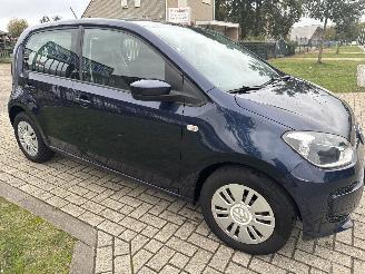 Volkswagen Up! 1.0 BLEUMOTION SUPERLICHTE SCHADE! BOUWJAAR 2015 4850 EURO picture 5