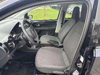 Volkswagen Up! 1.0 BLEUMOTION SUPERLICHTE SCHADE! BOUWJAAR 2015 4850 EURO picture 8